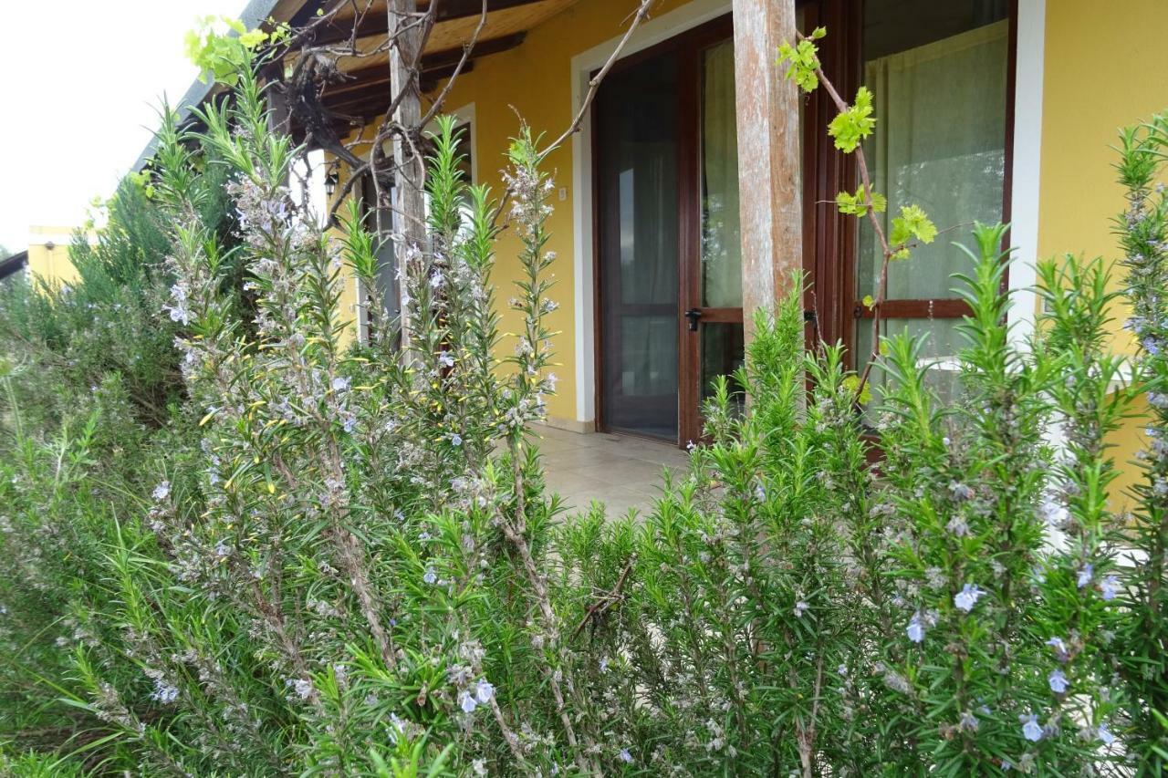 B&B Casa Per Ferie Villaggiocarovana Castiadas Eksteriør bilde
